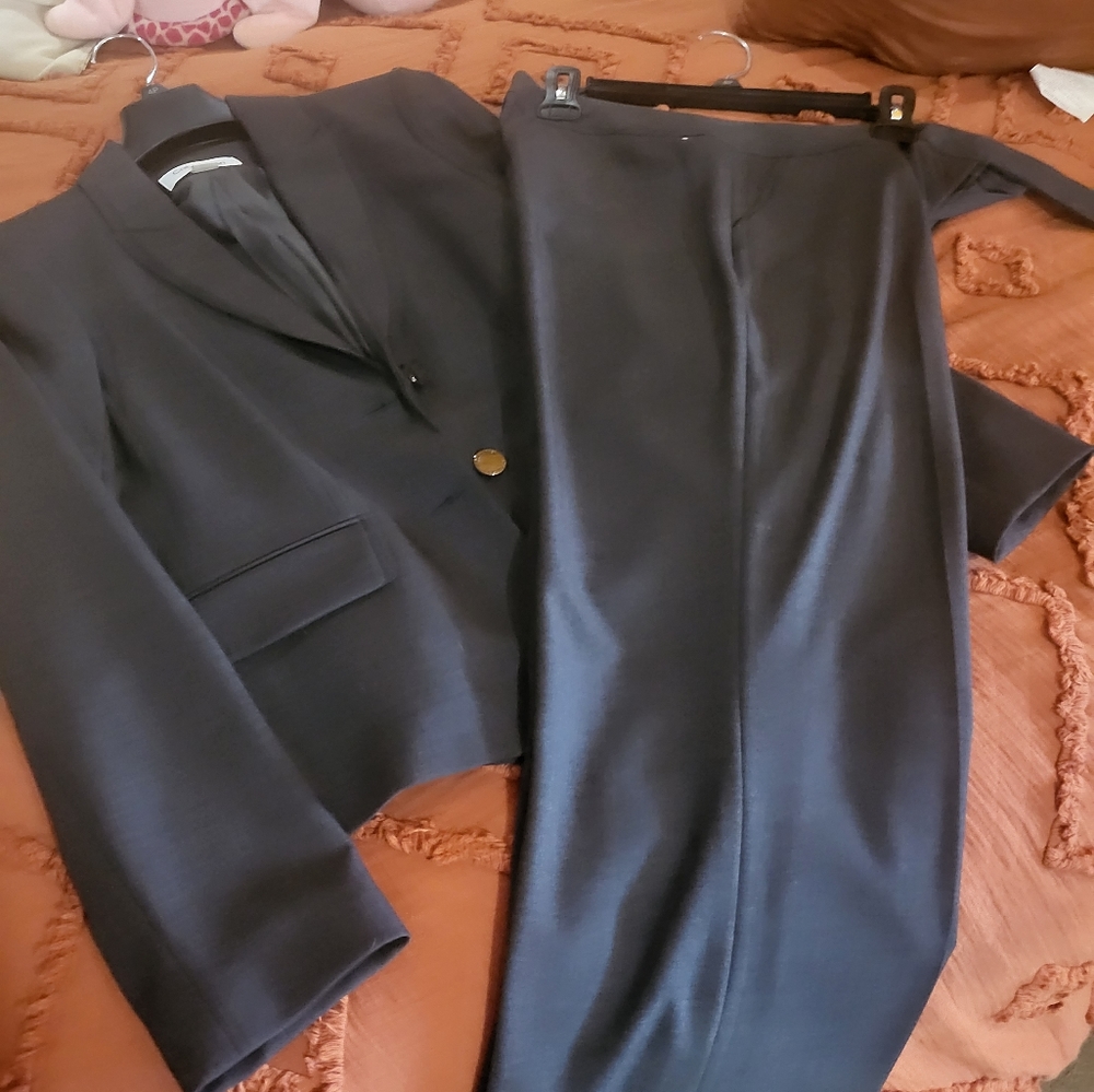 Calvin Klein business suit, grey, size 4 petite